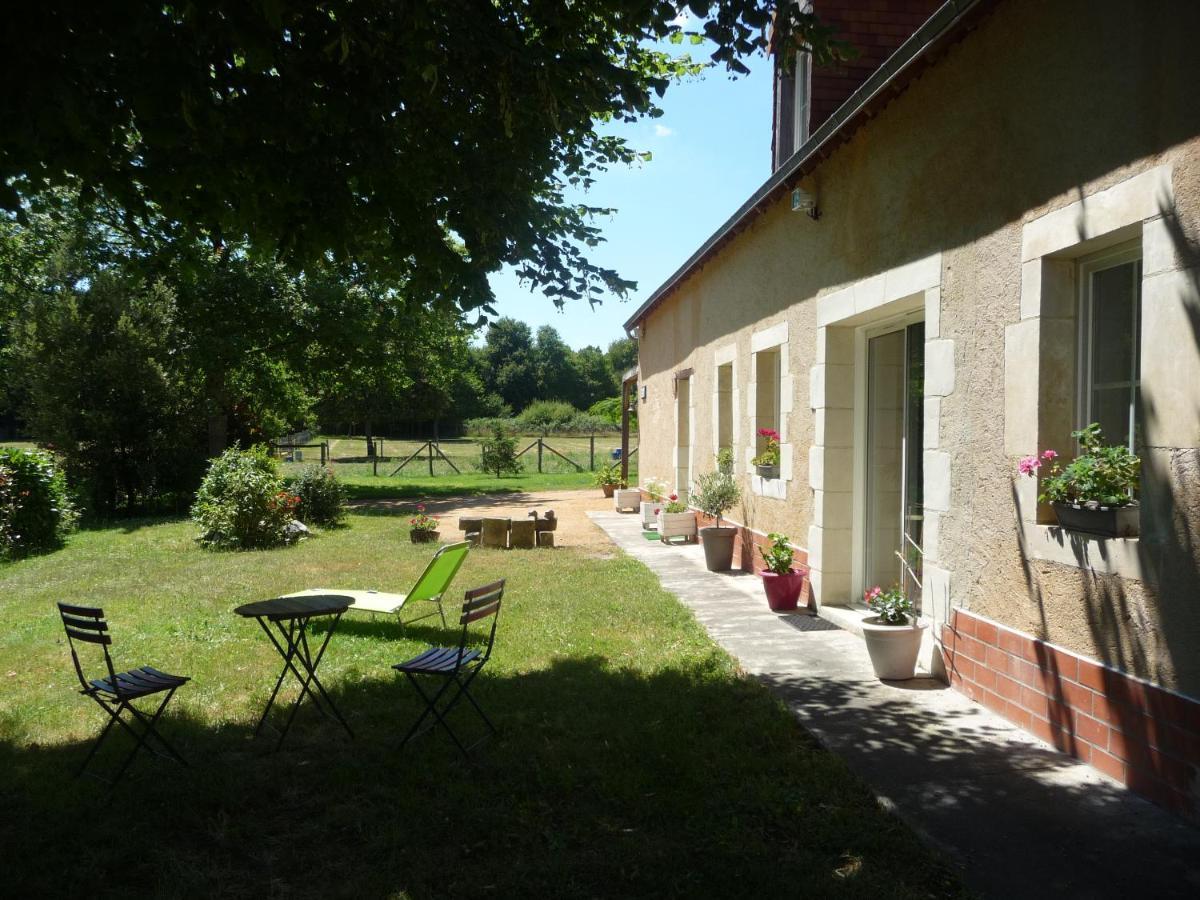 Chambre D'Hote En Vallee Du Loir - Elevage Des Rosiers Bazouges-sur-le-Loir Ngoại thất bức ảnh